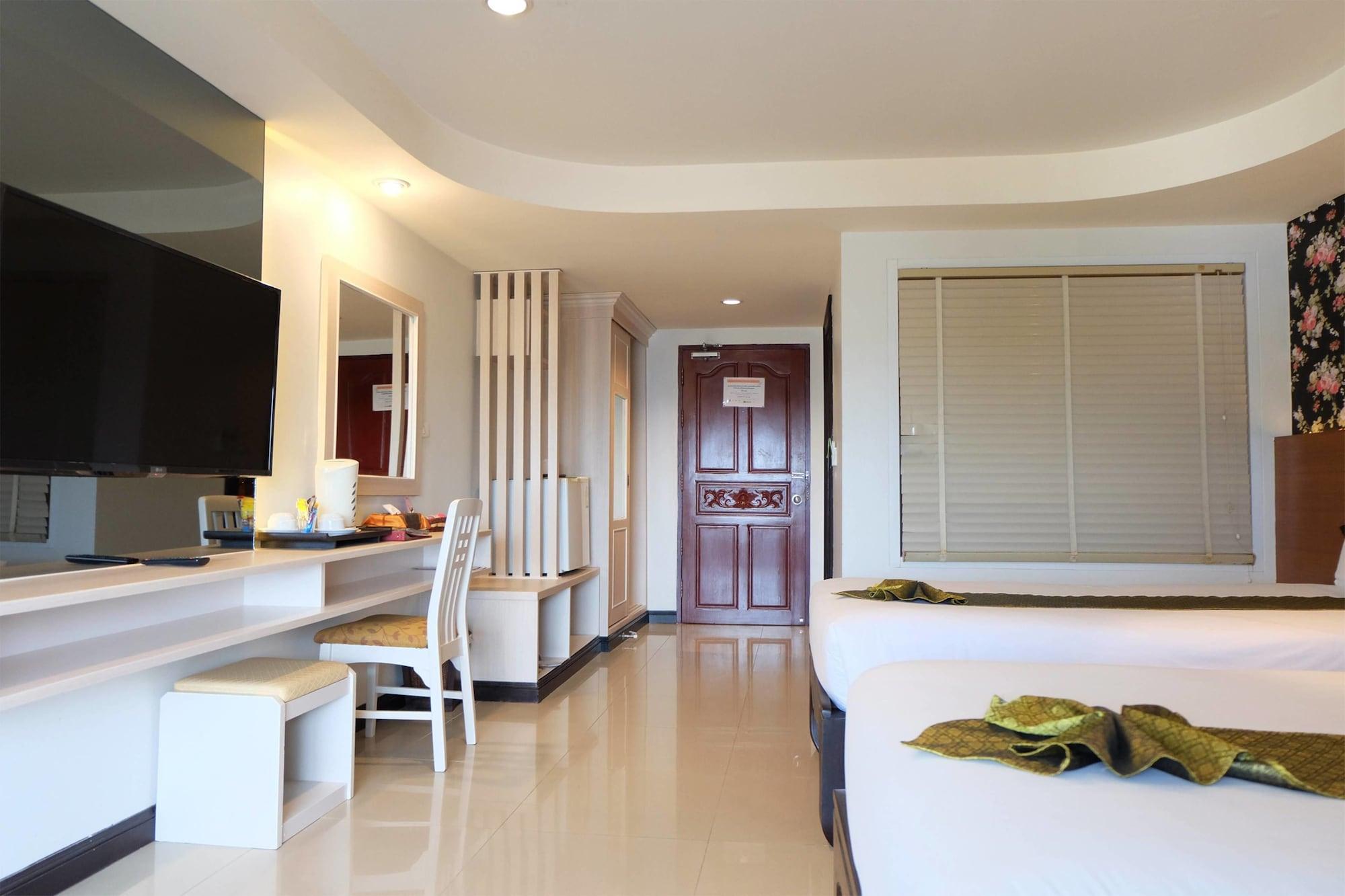 Grand Hill Resort And Spa Nakhon Sawan Exterior photo