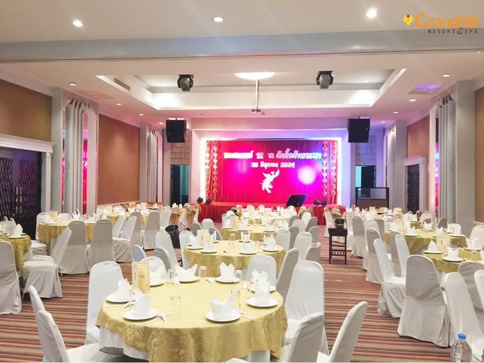 Grand Hill Resort And Spa Nakhon Sawan Exterior photo