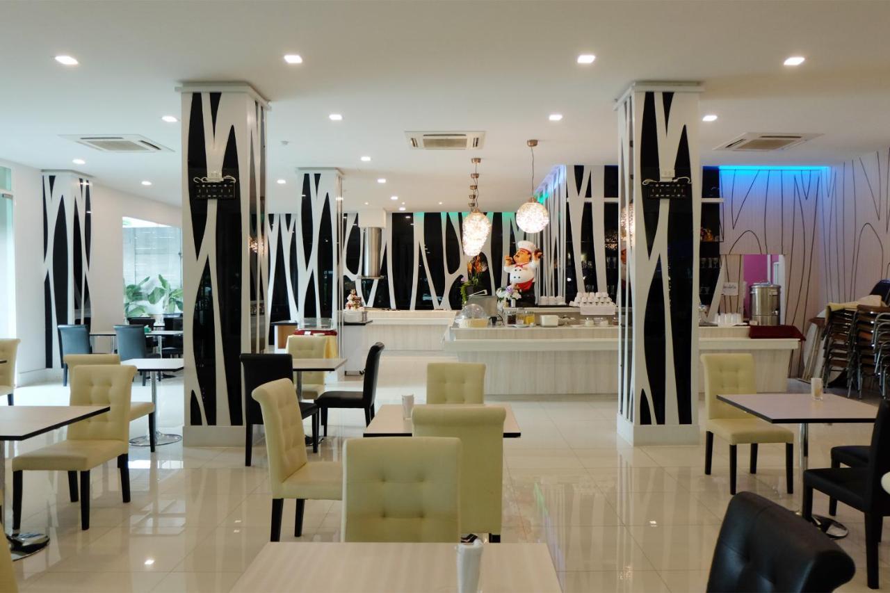 Grand Hill Resort And Spa Nakhon Sawan Exterior photo