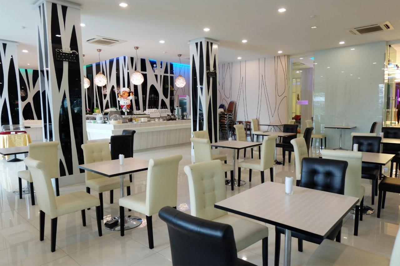 Grand Hill Resort And Spa Nakhon Sawan Exterior photo
